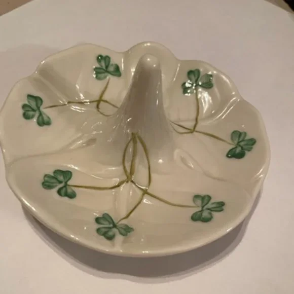 Belleek Other Belleek Classic Shamrock Ring Holder Poshmark